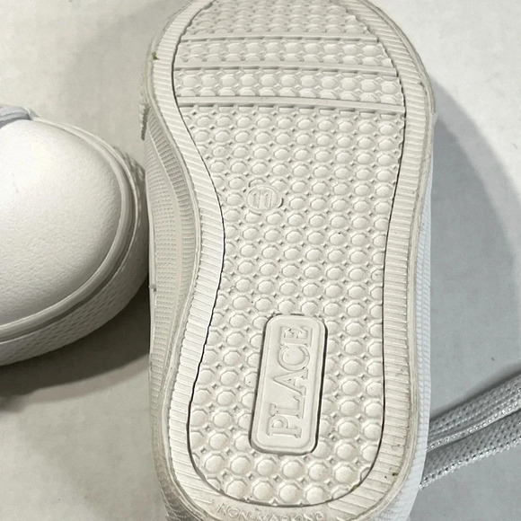 Children Place Girls white low top lace up tennis shoes. Size 11C NWT - Picture 11 of 13